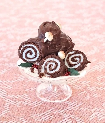 Dollhouse chocolate cake MINIATURE by IGMA artisan BETSY NIEDERER  scale 1:12 - Immagine 1 di 4