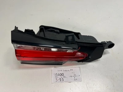2015 – 2017 LEXUS NX 200T 300H 后左驱动侧内侧尾灯原始设备制造商 — 第 1/4 张图片