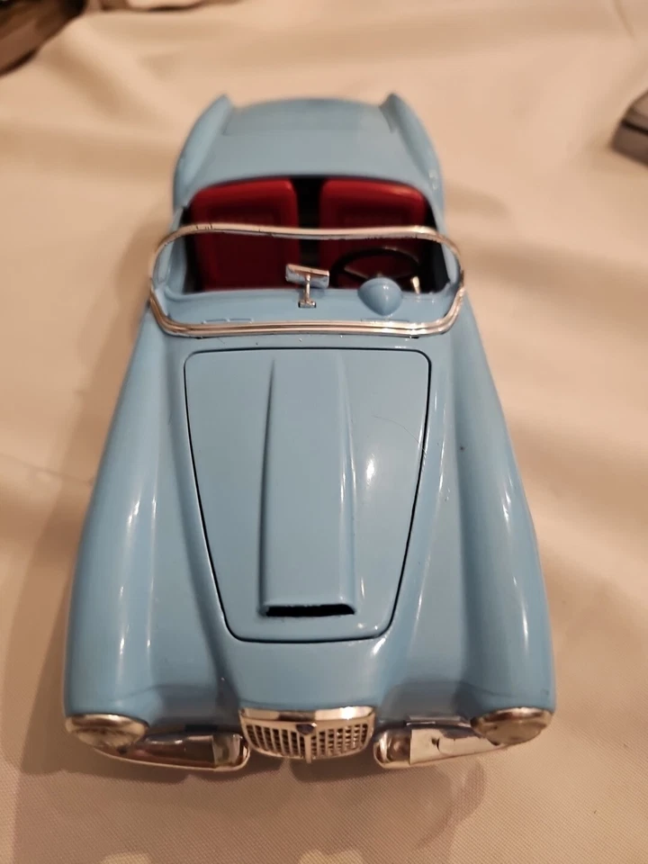 BBurago 1:18 Scale Die Cast 1955 Lancia Aurelia B24 Spyder Convertible Sport Car - Image 1 of 4