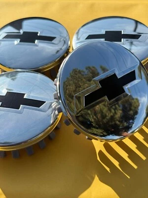 4 X Chevrolet Silver/Black Center Caps 83MM, Satisfaction Guaranteed! Foto 1 de 4