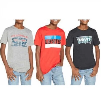 Paquete de 3 camisetas de manga corta Levi's para jóvenes niños cuello redondo Foto 1 de 4