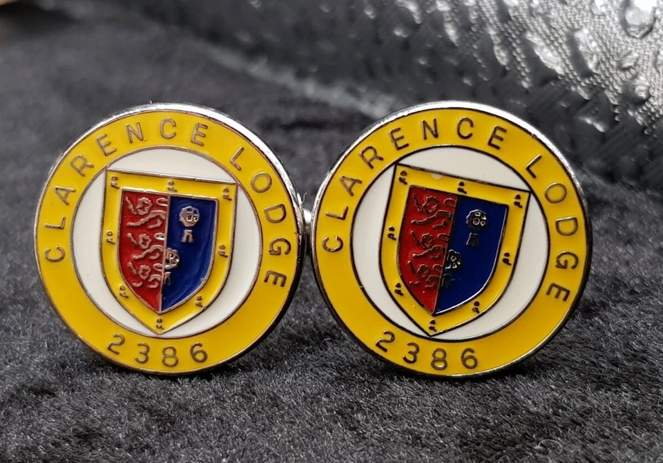 Par de gemelos de masón esmaltados - Clarence Lodge 2386 - masón masónico  Foto 1 de 4