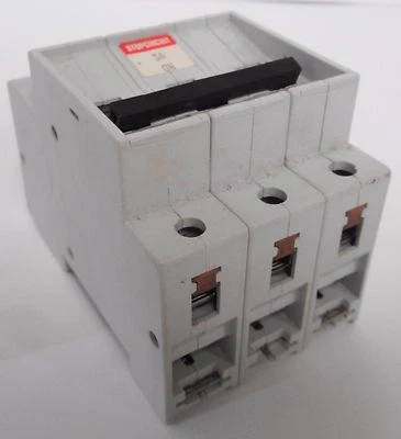 Entrelec GMT 5U LR88297 StopCircuit Circuit Breaker 5A 3P 240VAC - Image 1 of 3