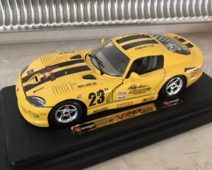 Bburago 1/24 Deborah Loth Racing Dodge Viper GTS Coupe Giallo con Grafica RACE - Foto 1 di 9