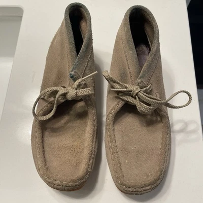 Clark’s Boys Wallabies Size 4 - Image 1 of 4