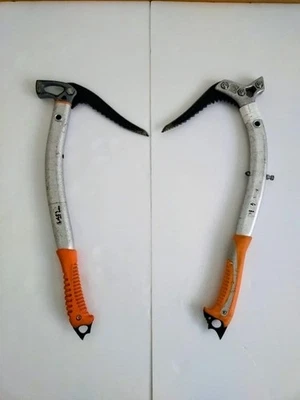 Juego de herramientas de hielo Petzl Quark & Charlet Moser - Par mixto de hachas de escalada en hielo Foto 1 de 4