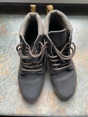 Mujeres Dr. Martens Maelly 6 Ojos Acolchado Cuello Botas 9 Marrón Zapatos con Cordones Foto 1 de 4