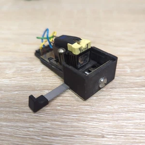 Elac Miracord 50H Turntable Headshell with SHURE M75E Type 2 Stylus - Picture 1 of 5