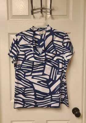 Camisa de Golf Manga Corta Chico's 2 Zenergy EXCELENTE ESTADO Talla 2 Azul Marino/Blanco LINDA CÓMODA Foto 1 de 4