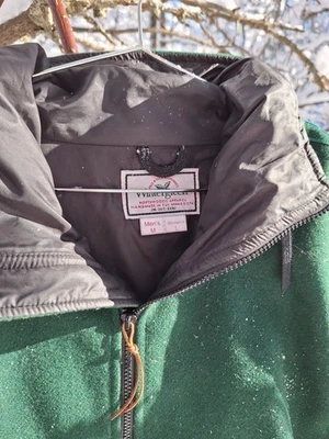 Wintergreen para mujer Dk. Anorak de lana verde - L. Capucha. Forro de poliéster. Limpieza en seco Foto 1 de 4