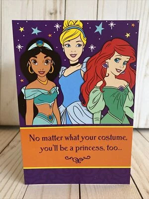 Tarjeta de Halloween Princesa Disney Ariel Cenicienta Jazmín Valiente Inteligente Maravillosa Foto 1 de 4