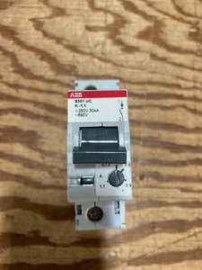 ABB S501UC-K1.1 SERIE S500UC 1 PALO, 1.1A (REGOLABILE) 250VDC UL1077 DRM *NUOVO* - Foto 1 di 4