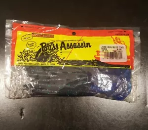 Bass Assassin 8" Worm 15 pkg June Bug/ Blue Tail 12237 - Picture 1 of 2