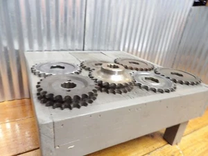 HARLEY-DAVIDSON ASSORTED FRONT SPROCKETS - Picture 1 of 10