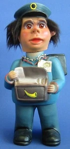 Souvenir Wiggle Figura Cartero Grande H 22 CM Oscilante Original Con Cabeza - Imagen 1 de 2