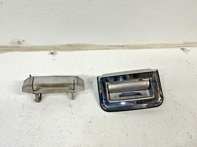 Toyota Van 1984-1990 pasajero derecho puerta corredera cromada con asa interior Foto 1 de 4