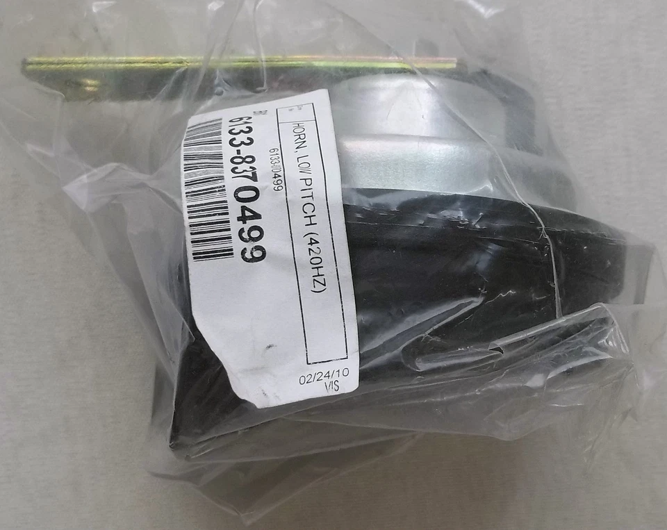 Bocina, tono bajo - 61 33 8 370 499 - BMW 318ti/323i/325i/325is/328i/M3, 92-99 Foto 1 de 1