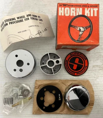 Nuevo de Lote Antiguo 1963-70 Triumph TR4 A Spitfire GT6 Superior Volante Bocina Kit 86-2740 Foto 1 de 4