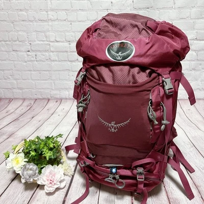 Mochila de Senderismo Osprey Kyte 36 - 36L - Cubierta de Lluvia - Usada Foto 1 de 4