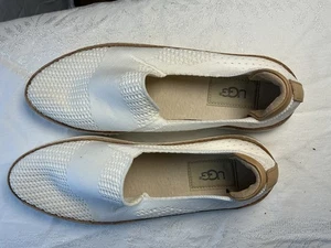 UGG Women's Sammy Slip On Knit Loafers Shoes White Woven Size 7 Casual Comfort - Picture 1 of 9