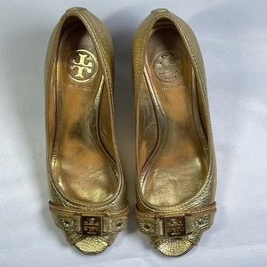 Tory Burch Amanda Open Peep Toe Wedge Sandals Metallic Gold Womens Size 6.5 - Picture 1 of 14
