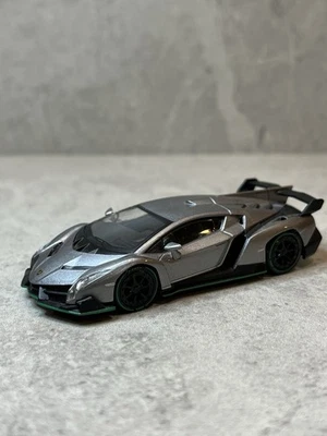 Kyosho 1/64 Lamborghini Veneno Roadster Mettalic Silver Collection 6 Foto 1 de 4
