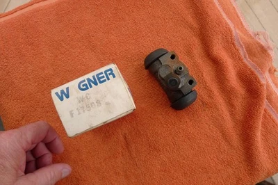 WAGNER RIGHT REAR DRUM BRAKE WHEEL CYLINDER F17508, GM, JEEP, FORD, MOPAR - Image 1 of 4