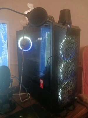 CYBERPOWER RGB Gaming PC - Intel i5-8400 GTX 1060 8GB RAM With SSD WORKS-AS-NEW - Image 1 of 4