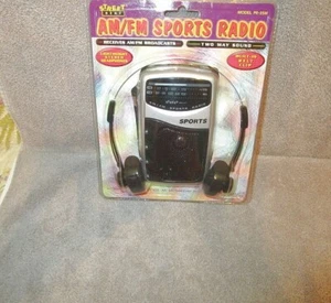 NOS Vintage AM/FM Street Beat SPORTS Radio CON CUFFIE Antenna PR-35M Lenoxx - Foto 1 di 10