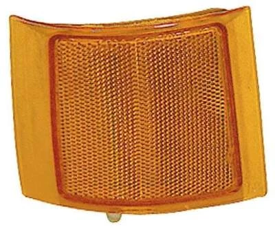 Side Marker Light Reflector RH/Pass Fits Chevrolet Silverado 1500 K1500 Pickup - Image 1 of 2