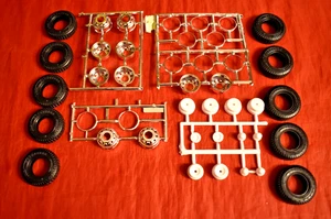 AMT Peterbilt 359 Demolitore Ruote e Pneumatici Firestone 1/25 - Foto 1 di 2
