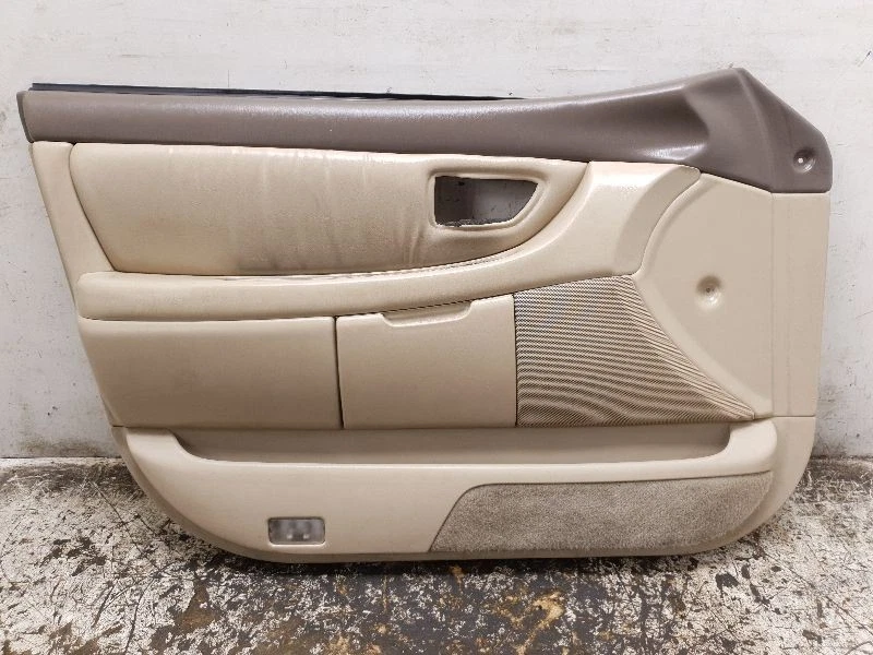 Toyota Avalon XL 2002 montaje del panel de la puerta delantera del lado del conductor  Foto 1 de 4