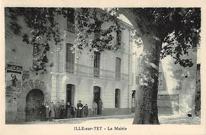 CPA 66 ILLE SUR TET LA MAIRIE - Picture 1 of 1
