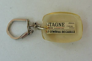 PORTE-CLÉS LA MONTAGNE JOURNAL QUOTIDIEN GÉNÉRAL DE GAULLE - Imagen 1 de 2