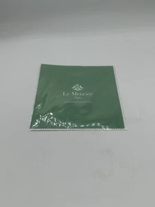 Le Meurice Hotel Paris Brillenputztuch - Seladon mit Wappen, 5 7/8" Quadratmeter - Bild 1 von 3