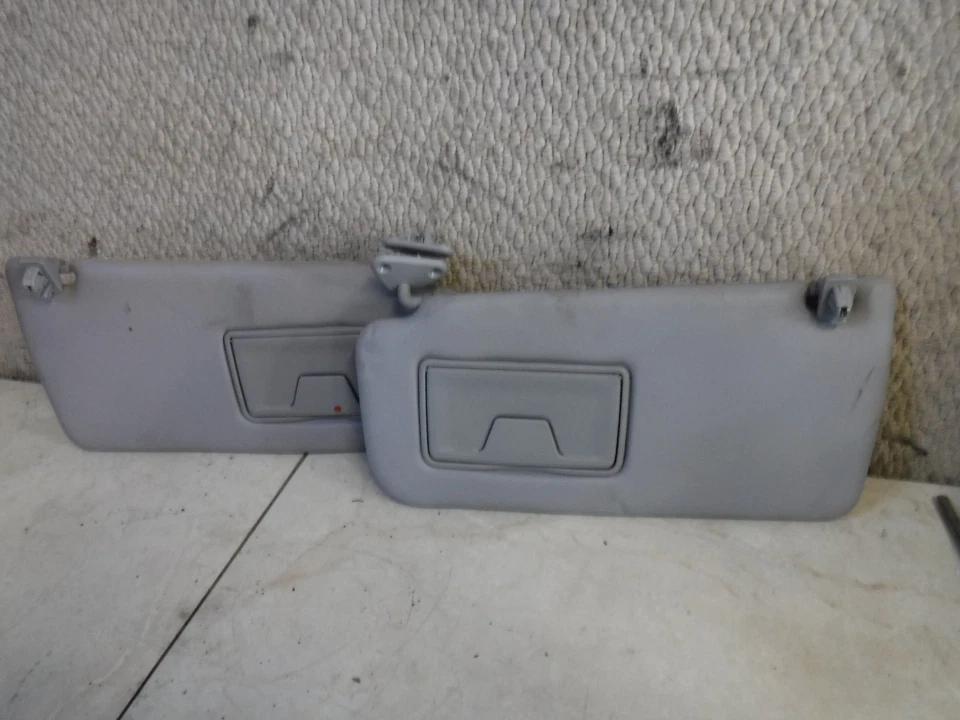 MITSUBISHI SHOGUN PARASOL PASAJERO Y CONDUCTOR Foto 1 de 1