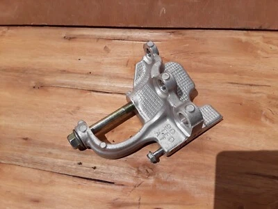 Soporte de montaje de puntal de par trasero Honda Fit 2012 1,5 L OEM Foto 1 de 4