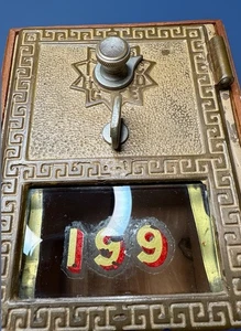 ANTIGUO 1930-60 Texas USPS P.O. Banco de monedas de caoba hecho con puerta de caja combo de trabajo - Imagen 1 de 13