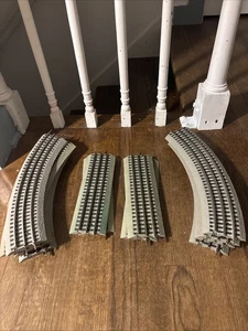 LIONEL FASTRACK 40x60 OVAL LAYOUT  O-Gauge - Picture 1 of 1