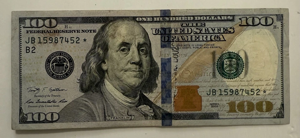 Billete estrella de 100 dólares Reserva Federal de los Estados Unidos serie de divisas 2009 Foto 1 de 4