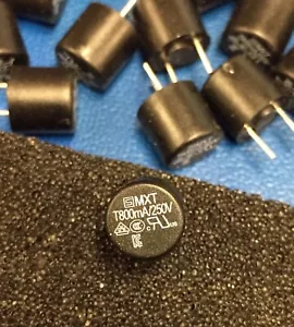 0034.6914 SCHURTER MXT-250 Subminiature Fuse 800mA / .8A 250VAC (10 pcs) - Picture 1 of 6