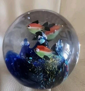 VTG Murano Style Art Glass 3 1/2" Sea Underwater Bubbles Paperweight with Fish - Picture 1 of 12