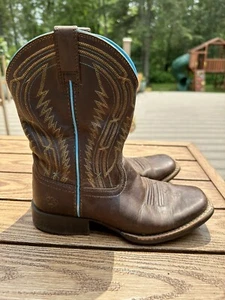 Ariat Cowgirl Boots Cowboy Shoes Western Ranch Rodeo Youth Brown Blue Size 1 - Picture 1 of 9