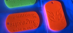 Bright AF Glow®️ Dog Tag 2”x1.125”, REDSHIFT , Rechargeable Glow - Picture 1 of 7