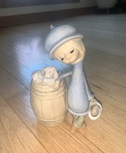 Vintage Poppet Trixie Mädchen mit Hund auf Fass Münzbank 6,5" groß Japan - Bild 1 von 6