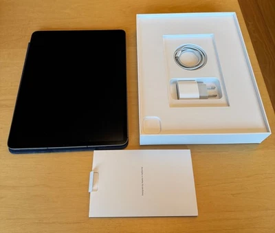 Apple iPad Pro 5. Gen 512GB, Wi-Fi + 5G (Ohne Simlock), 12,9 Zoll - Space Grau - Bild 1 von 4