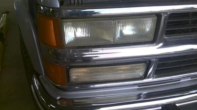 Passenger Headlight Composite Fits 90-02 CHEVROLET 3500 PICKUP 300579 - Image 1 of 4