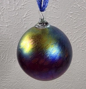 Vintage Mt St Helens Ash Iridescent Art Glass Hanging Ornament Globe Neochrome - Picture 1 of 13