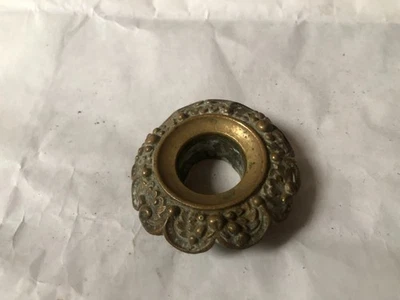 bobèche ancienne en bronze pour bougeoir/ chandelier /candélabres - Photo 1/2