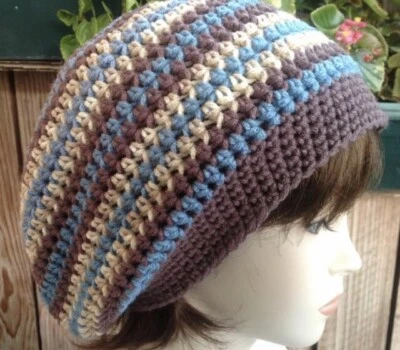 Gorro holgado hippie de ganchillo de heno hecho a mano arena marrón topo y azul Foto 1 de 4